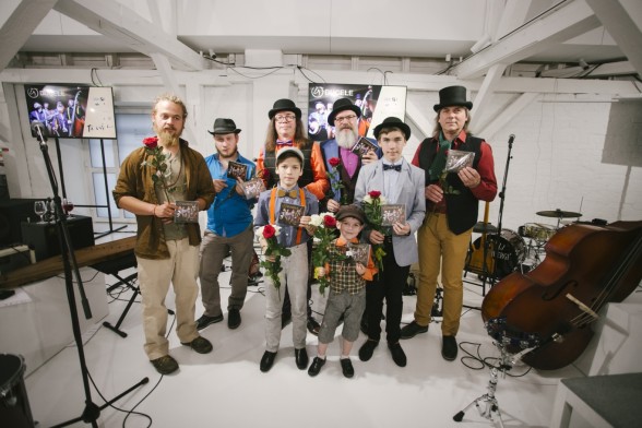Raksta attēls - “Ducele” laiž klajā savu pirmo albumu “Tā viš i…”