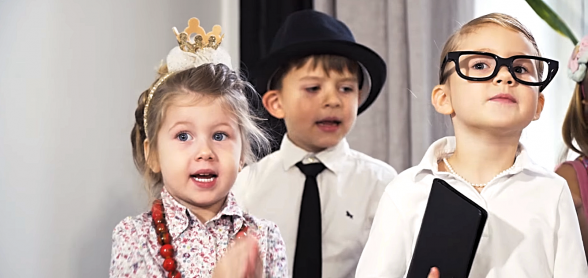Raksta attēls - VIDEO: Šī skaitāmpanta "Še tev dālderis" dziesmas versija ir piemīlīgākais, ko šodien būsi redzējis 