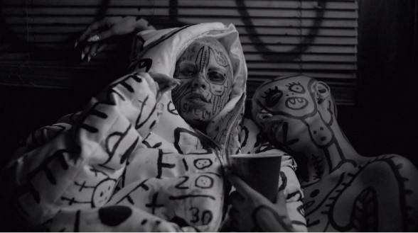 Raksta attēls - "Die Antwoord" publicē pretrunīgu videoklipu (18 +)