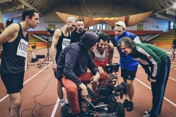 Raksta attēls - Atpakaļ skolā! Ozols kopā ar duetu "Tehnikums" prezentē sportisku videoklipu