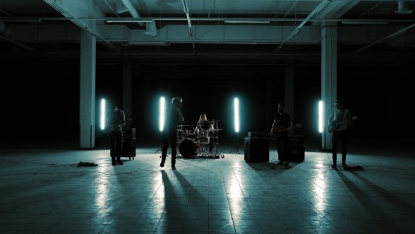 Raksta attēls - Rokgrupa DCH izdod jaunu video ar nosaukumu, “Tas ir atkal sākums”