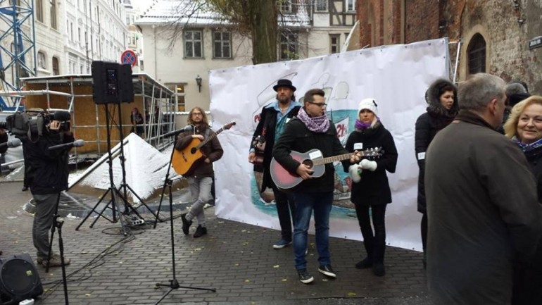 Mūziķi lūdz deputātus un Vējoni ieklausīties piketā pie Saeimas