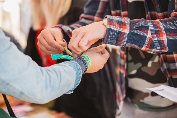 Raksta attēls - Ir laiks apmainīt POSITIVUS biļetes pret aprocēm