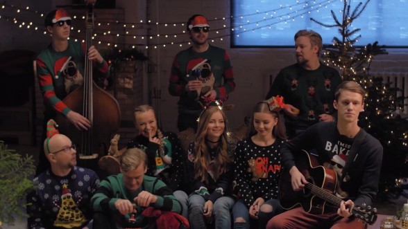 Raksta attēls - Latviešu mūziķi iedziedājuši jautru dziesmu par īsteno Ziemassvētku dāvanu (VIDEO)