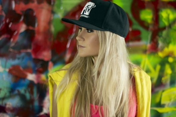 Raksta attēls - Tamāra Rutkovska publisko debijas albumu "Be Yourself"