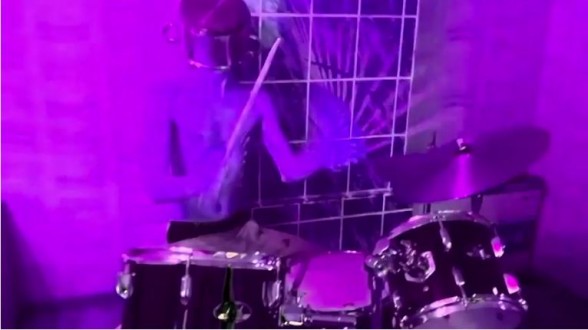 Raksta attēls - Noslēpumains duets piesaka sacelšanos Latvijas elektroniskajā mūzikā (VIDEO)