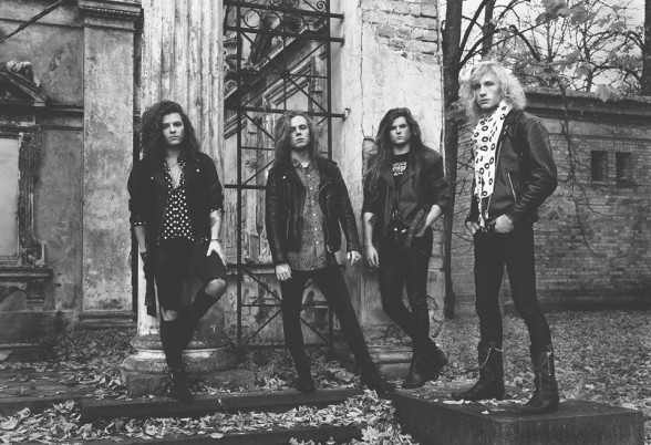 Raksta attēls - "Bloody Heels" piedāvā akustisko versiju un klipu dziesmai “One More Time”