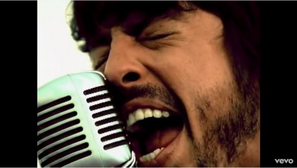 Raksta attēls - Interneta huligāni ķērušies klāt "Foo Fighters"  hītam