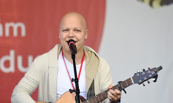 Raksta attēls - Populāri mūziķi aicina uz piedalīties labdarības koncertā un ziedot līdzekļus onkoloģijas slimniekiem